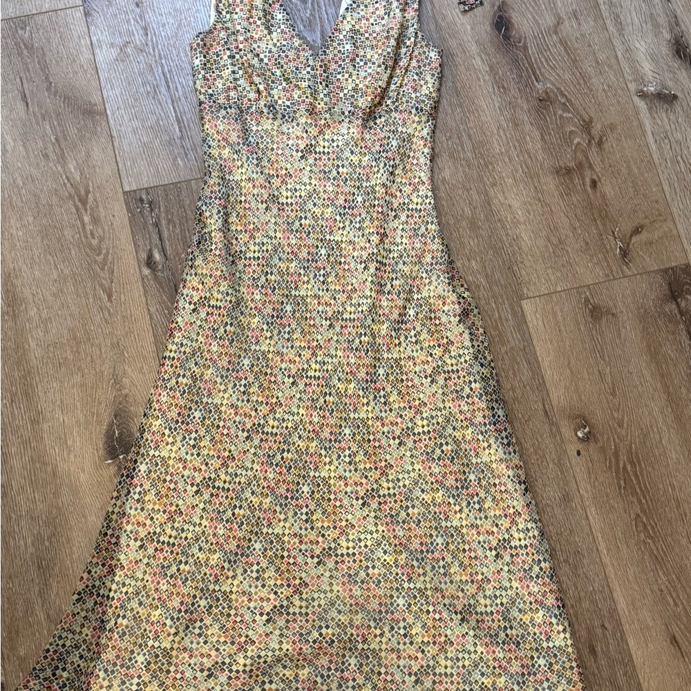 SAlE 💋 BCBG Yellow Pink Sheath Maxi Dress V-Neck